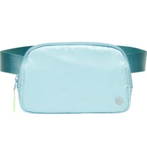 Lululemon Everywhere Turquoise Belt Bag
